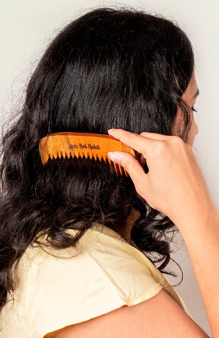<strong>Kacchi Neem Bounce Comb</strong><br><i>Voluminous Hair</i> - Nat Habit