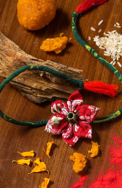 <strong>Sustainable Cloth Phool Rakhi</strong> <br><i>with Roli & Akshat</i> - Nat Habit